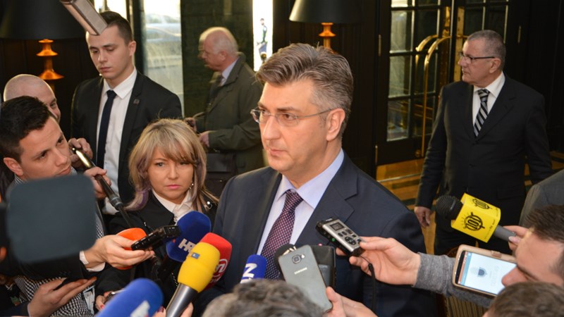 Predsjednik Vlade Plenković: Vlada čini maksimalne napore kako bi se pronašlo rješenje za Slavonski Brod